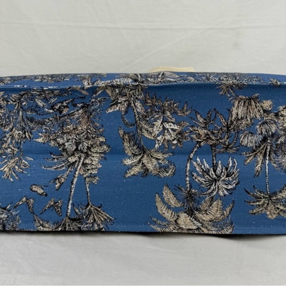 Dior DIORRIVIERA Butterfly 🦋 Tote - Picture 5 of 8